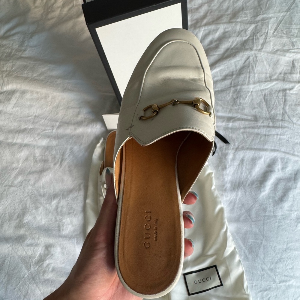 Gucci Cream Loafers with Gold Details - Picture 12 of 16